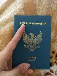 Urus paspor