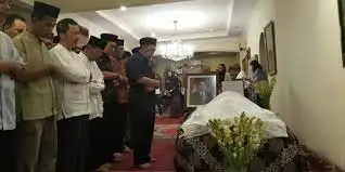 Bacaan Niat Sholat Jenazah Perempuan Lengkap Beserta Tata Caranya