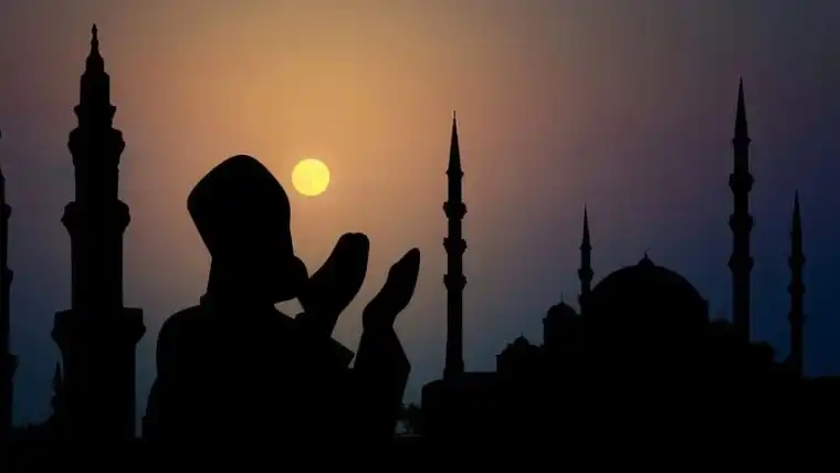 Bacaan Niat Sholat Nisfu Syaban Bahasa Arab, Latin dan Artinya