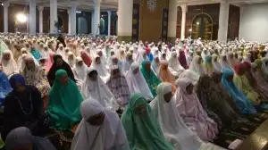 Bacaan Niat Sholat Tarawih dan Witir Secara Lengkap