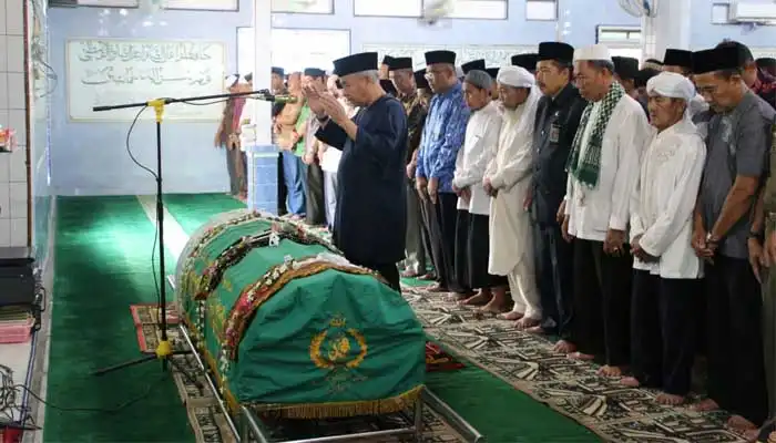 Bacaan Sholat Jenazah Bahasa Arab, Latin dan Niatnya