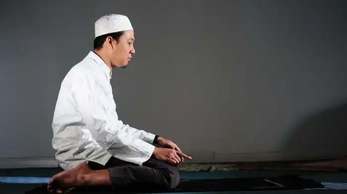 Bacaan Tasyahud Awal dan Akhir, Versi NU dan Muhammadiyah