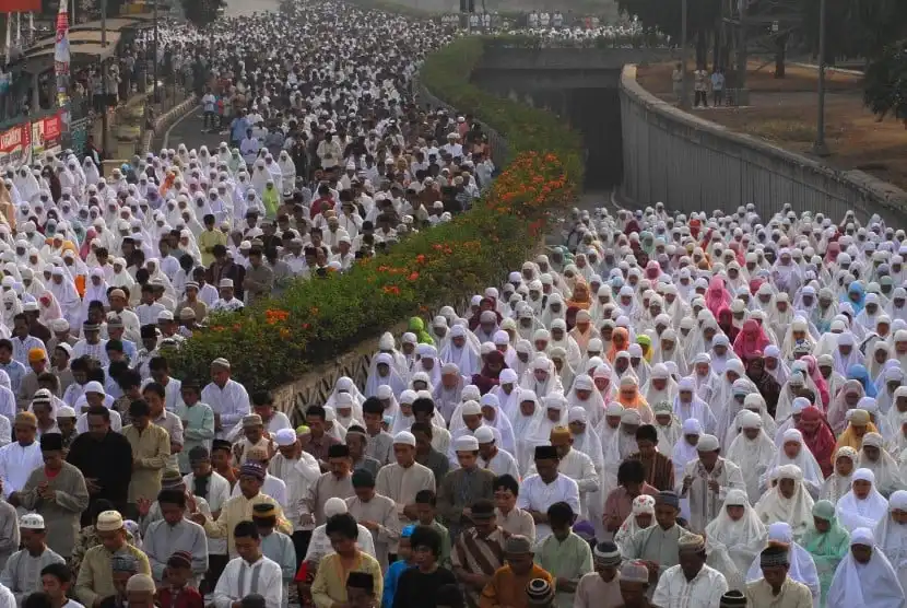 Tata Cara Sholat Idul Fitri Beserta Bacaan Niatnya