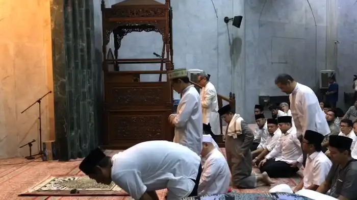 Tata Cara Sholat Sunnah Sebelum Subuh Beserta Bacaan Niat Latin dan Artinya