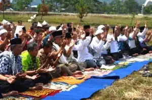 Tata Cara Sholat Idul Fitri