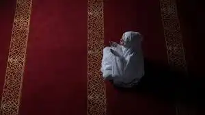 Tata Cara Sholat Qobliyah Subuh, 5 Keutamaan Sholat Qobliyah Subuh Setelah Adzan dan Iqomah