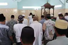 Hukum Meninggalkan Sholat Jumat