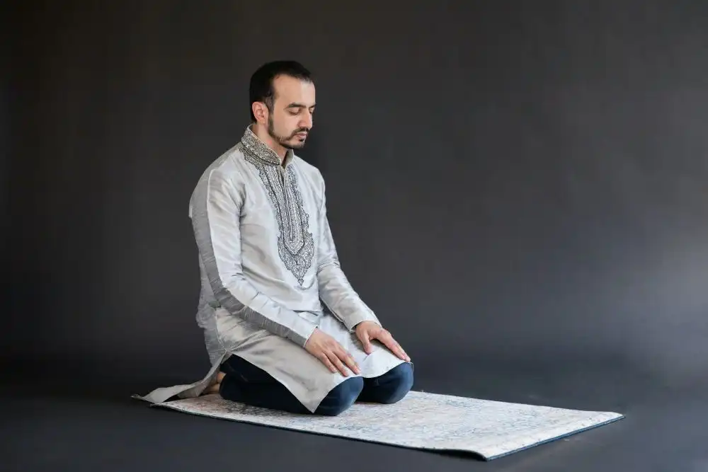 Kapan Waktu Sholat Dzuhur Pengganti Shalat Jumat bagi Laki-Laki