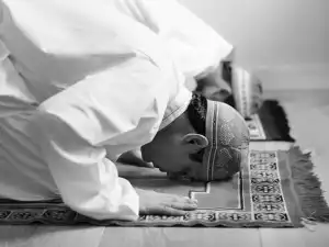 Shalat Syukrul Wudhu Adalah Shalat yang Pertama Kali Dilaksanakan oleh Sahabat Nabi yang Bernama