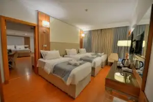 Fasilitas Hotel Ritz Madinah