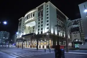 Hotel Roa Alhijra Madinah Al Munawwarah Arab Saudi Dekat Masjid Nabawi 2023