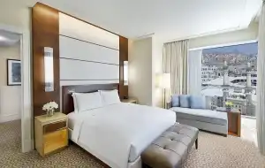 Fasilitas Hotel Conrad Makkah