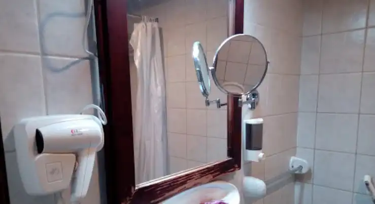 Toilet Jawharat Alrasyid